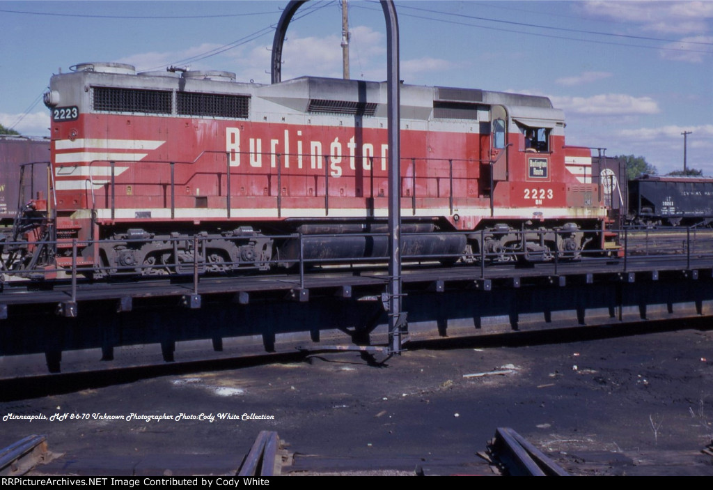 Burlington Northern GP30 2223